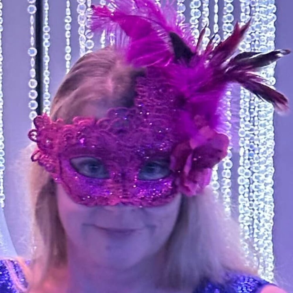 Meet your Posher, Cindy